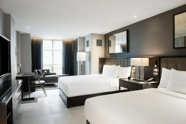 The Row Hotel At Assembly Row, Autograph Collection