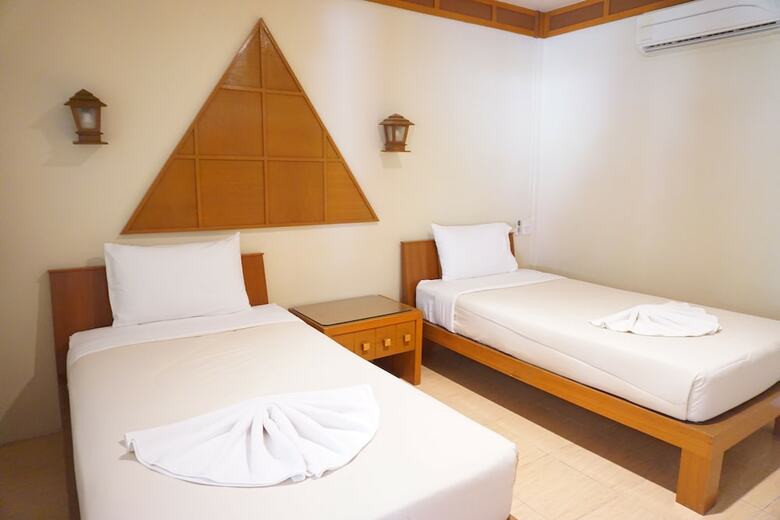Hotel Uthai River Lake Resort