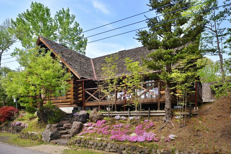 Cabana Urube Village
