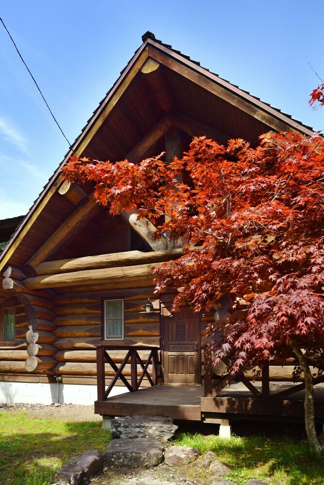 Cabana Urube Village