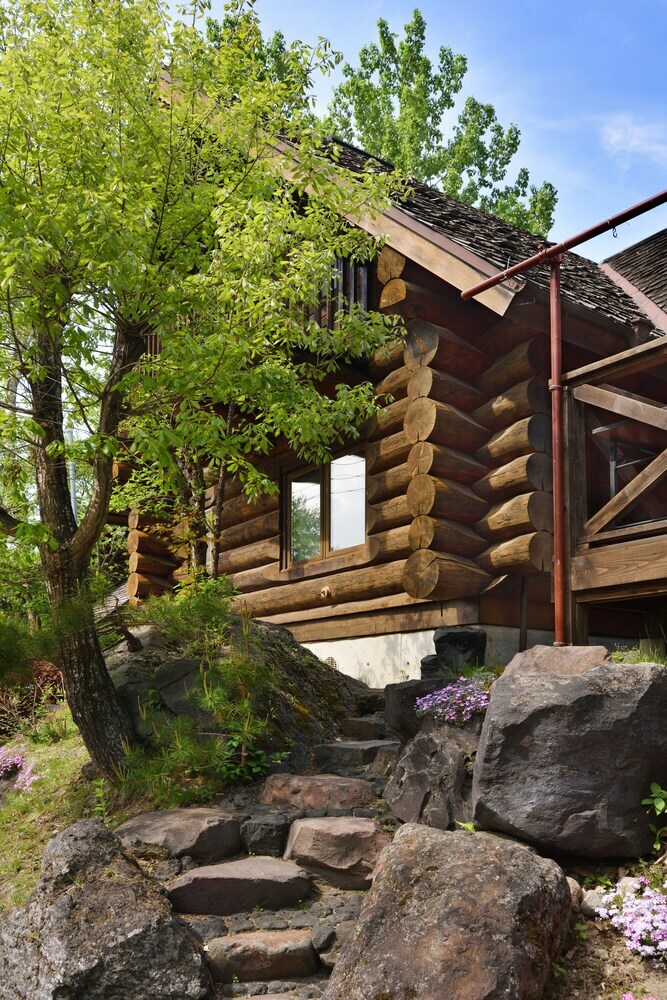Cabana Urube Village