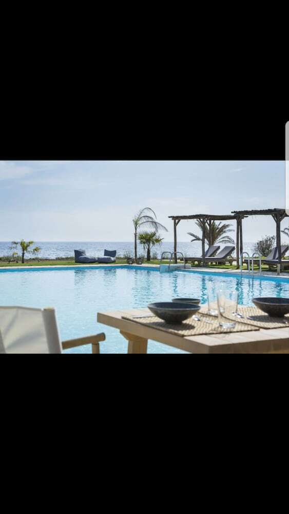 Aparthotel Kymata Bohemian Beach Resort