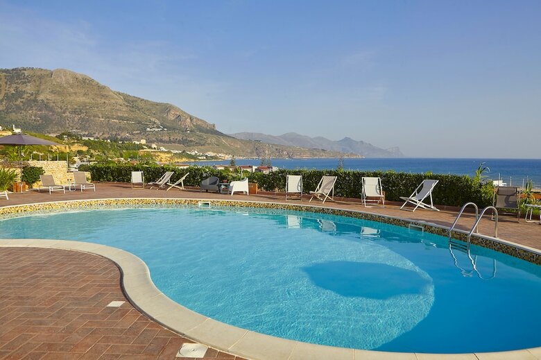 Riva Sea Apartments