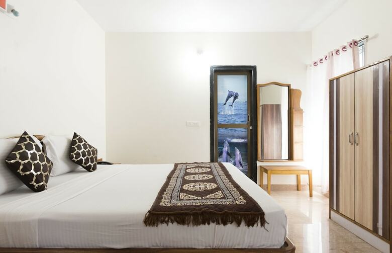 Hotel Mj Residency