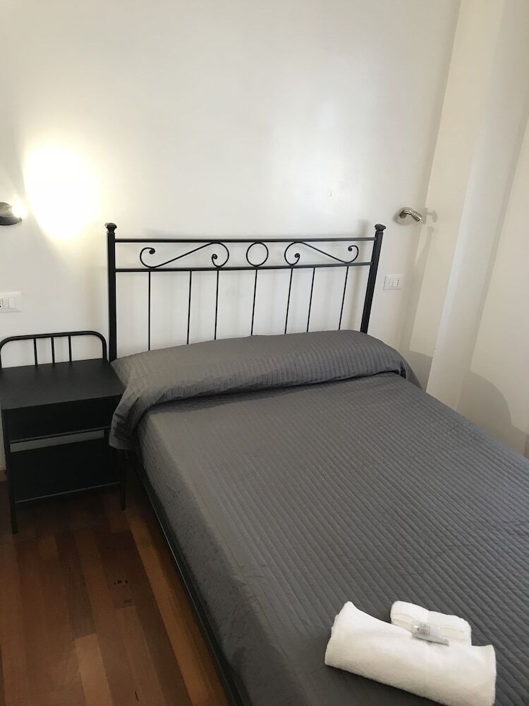 Hotel Room 14