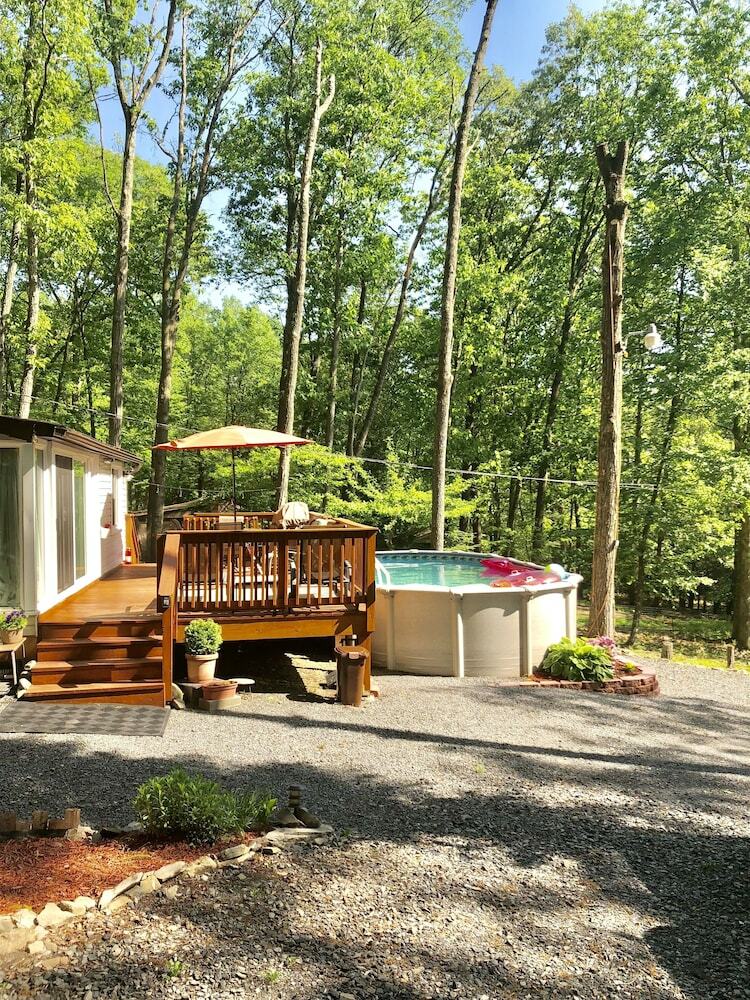 Cabana Pocono Private Retreat