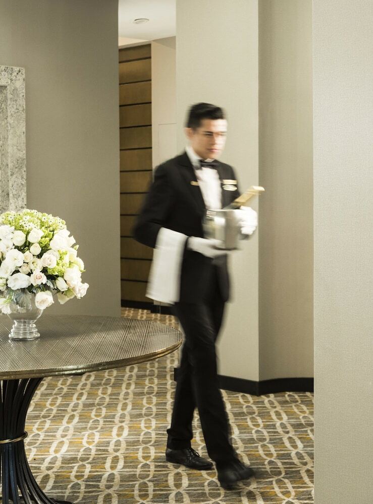 Hotel Marquis Sky Suites
