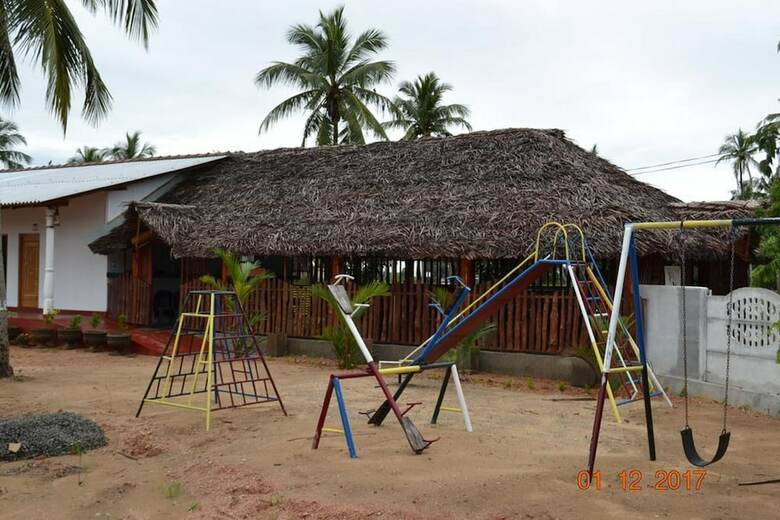 Hotel Shan Guest And Nilaveli