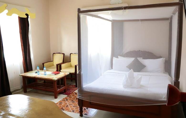 Nuru Palace Hotel