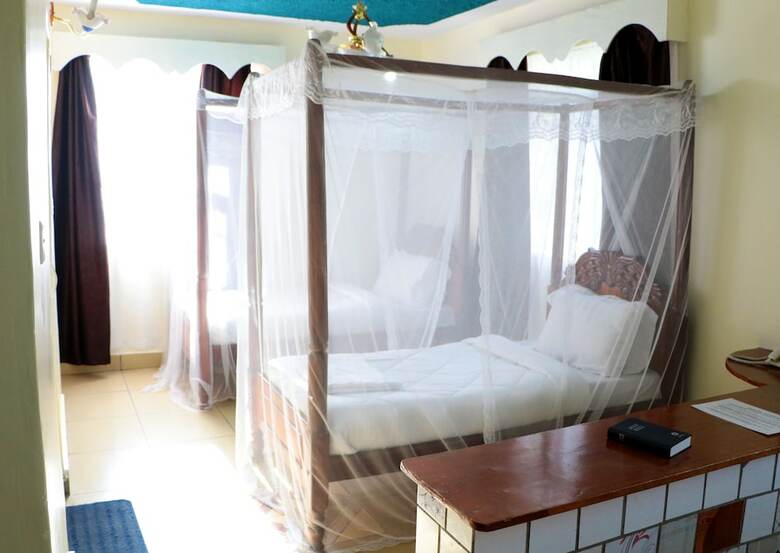 Nuru Palace Hotel