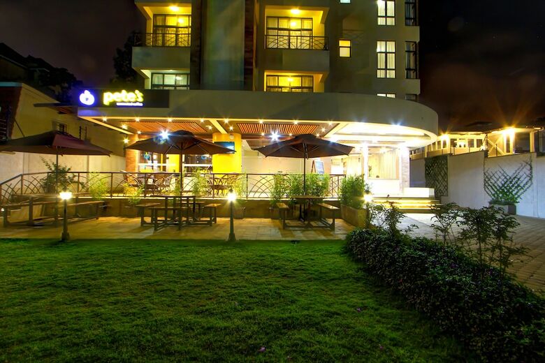 Aparthotel Highlands Suites Apartment Hotel