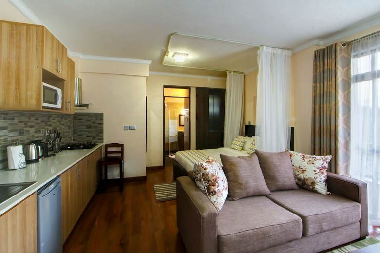 Aparthotel Highlands Suites Apartment Hotel