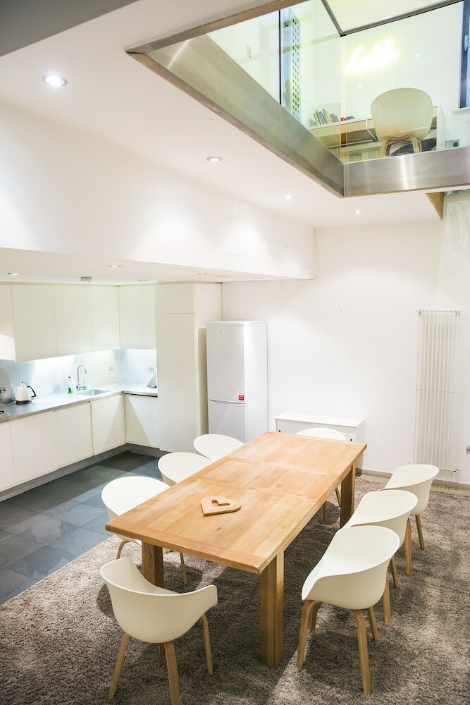Apartamentos The Holborn Lights - Modern 3bdr Home With Rooftop Terrace & Garage