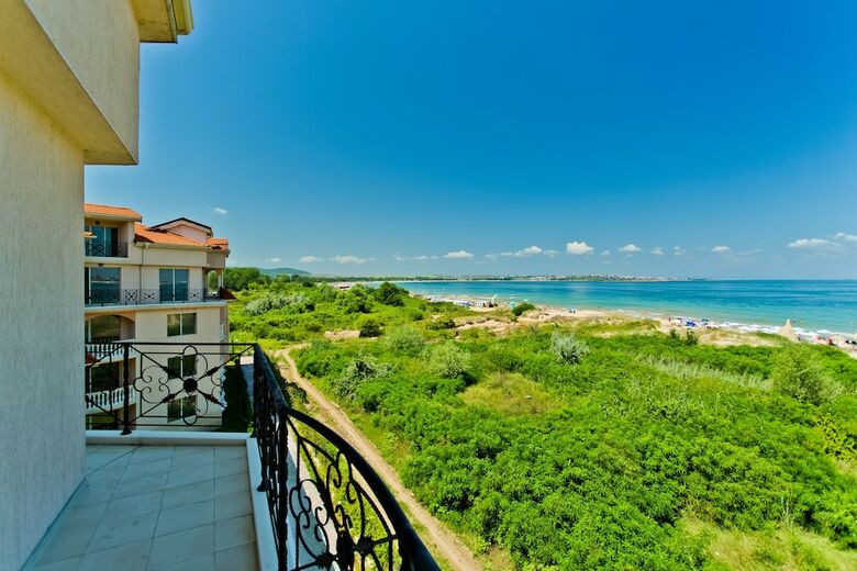 Hotel Hacienda Beach Resort