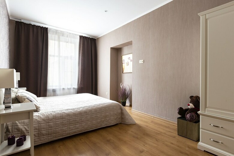 Home4day Central Apartment On Nevsky Prospekt