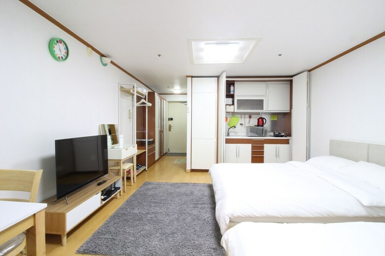 Apartamentos Atomy Stay