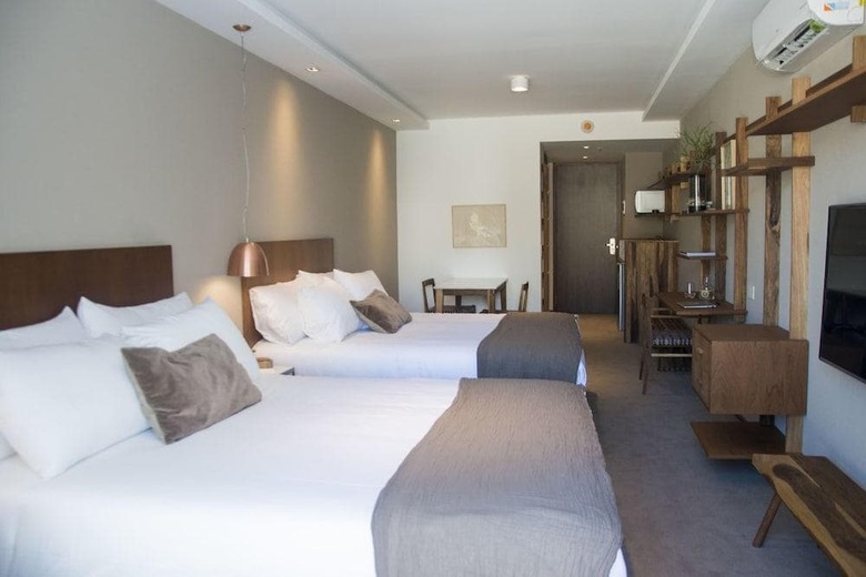 Hotel Aq Tailored Suites