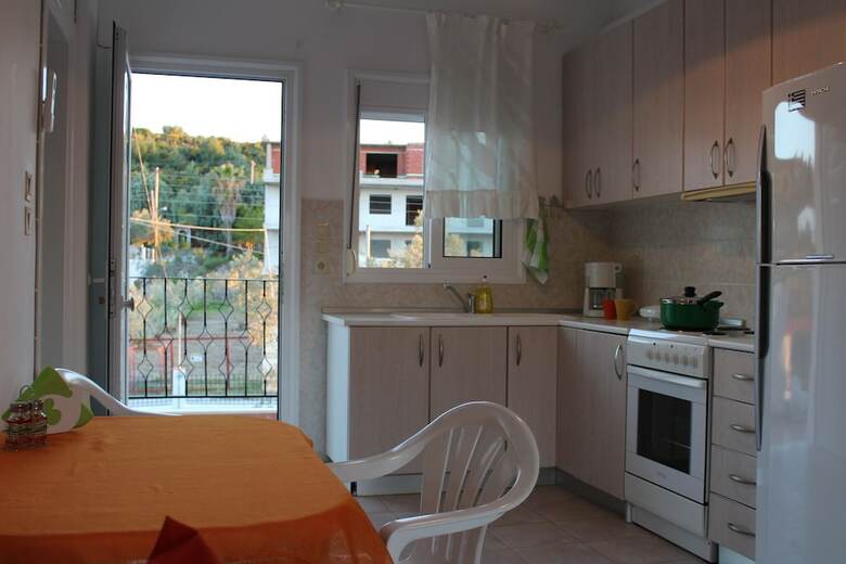 Maravilla Apartments
