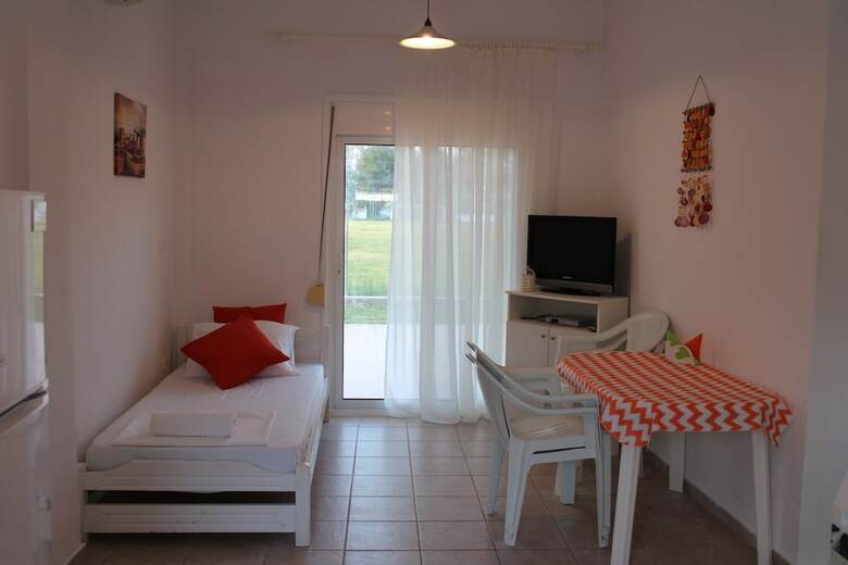Maravilla Apartments