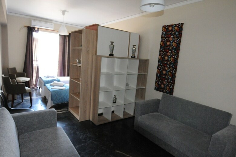 Kinetta Apartments