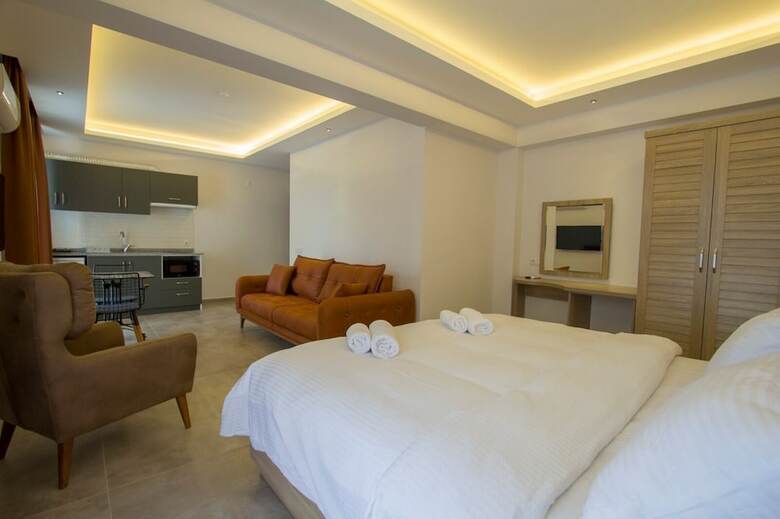 Pegasus Hotel & Villa