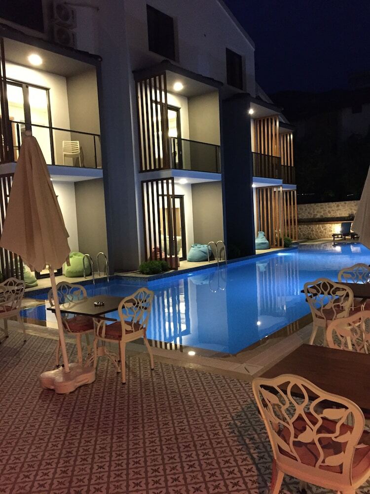 Pegasus Hotel & Villa