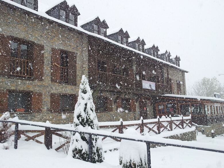 Hostal Alberg Les Daines