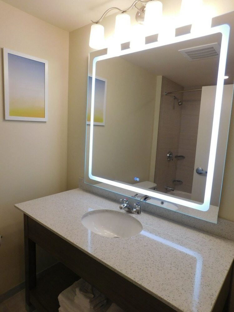 Hotel Days Inn & Suites By Wyndham Kearney