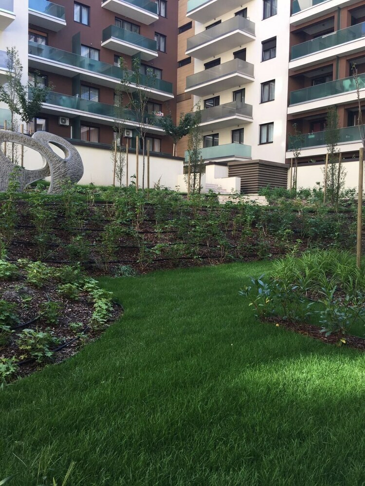 Aparthotel Corvin Rose Apartment Hotel
