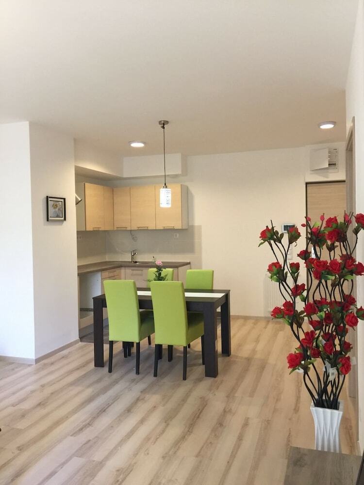 Aparthotel Corvin Rose Apartment Hotel