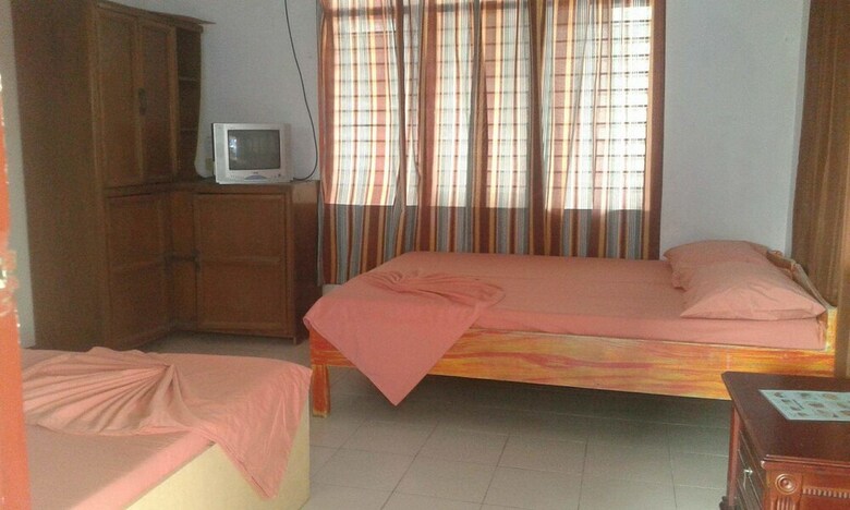 Hotel Buena Lynne's Resort Annex