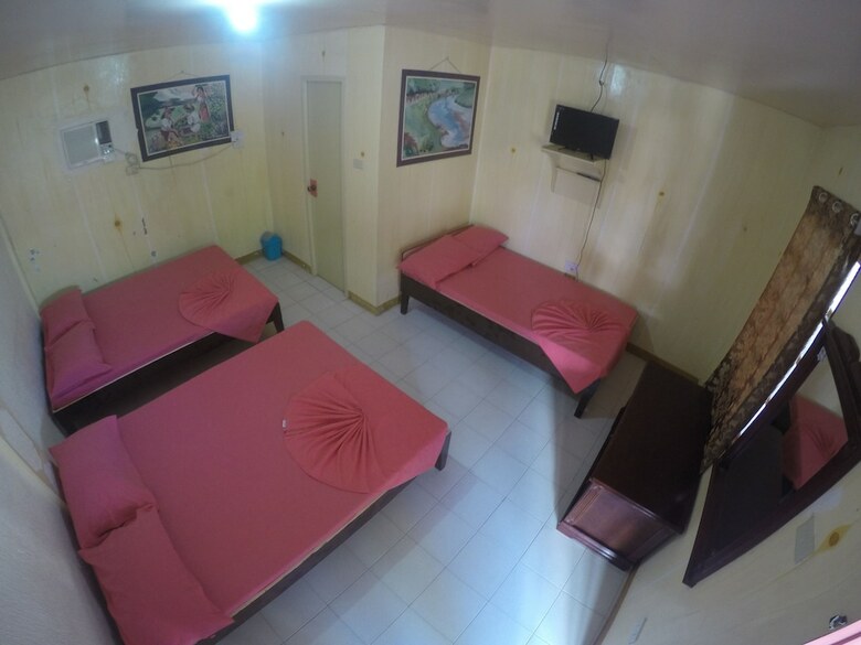 Hotel Buena Lynne's Resort Annex