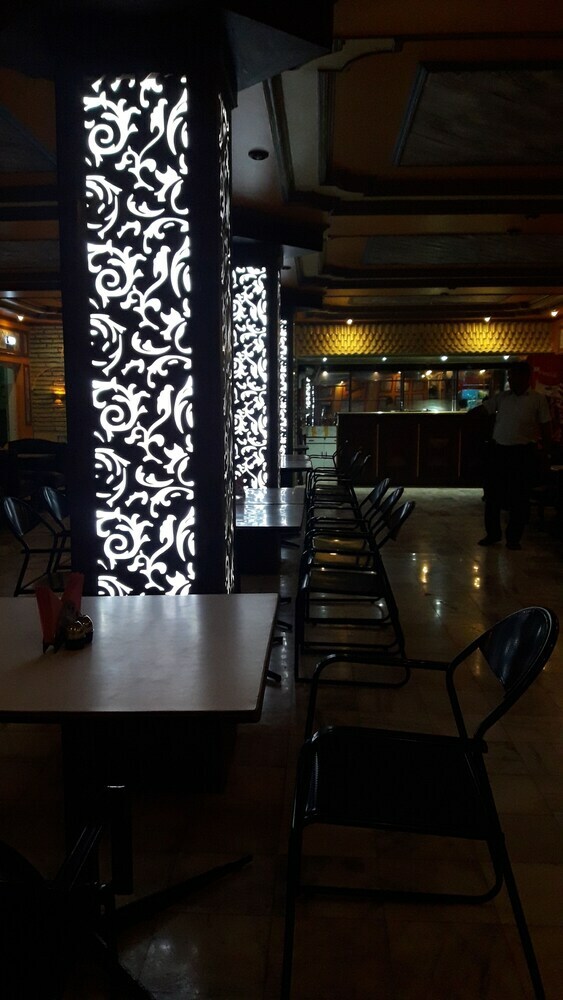 Hotel Samrat
