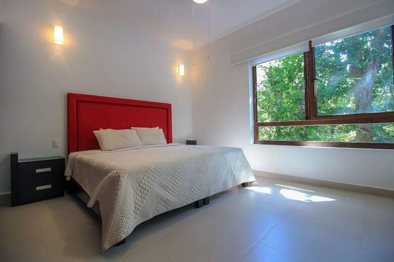 Apartamentos Fantastic Corner Condo With Private And Screened Balcony