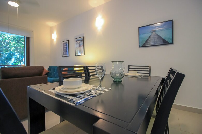 Apartamentos Fantastic Corner Condo With Private And Screened Balcony