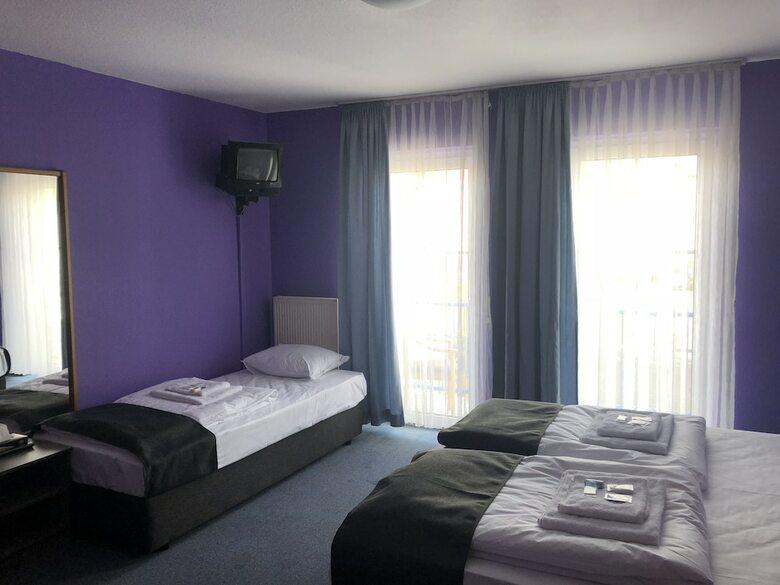 Simona Hotel Frankfurt Airport