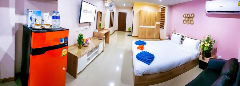 Hotel Ambrosial Suites