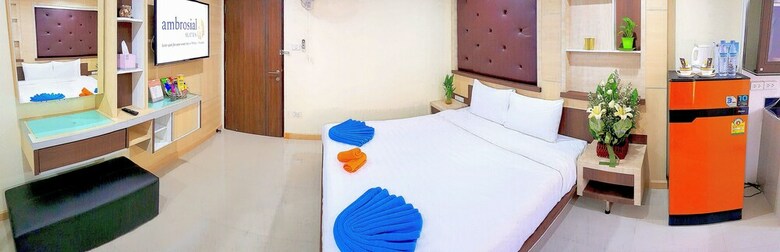 Hotel Ambrosial Suites