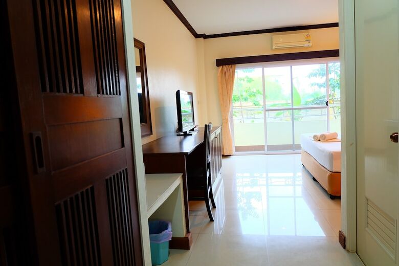 Hotel Baan Suanphet Resort