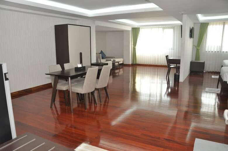 Akore Myanmar Life Hotel