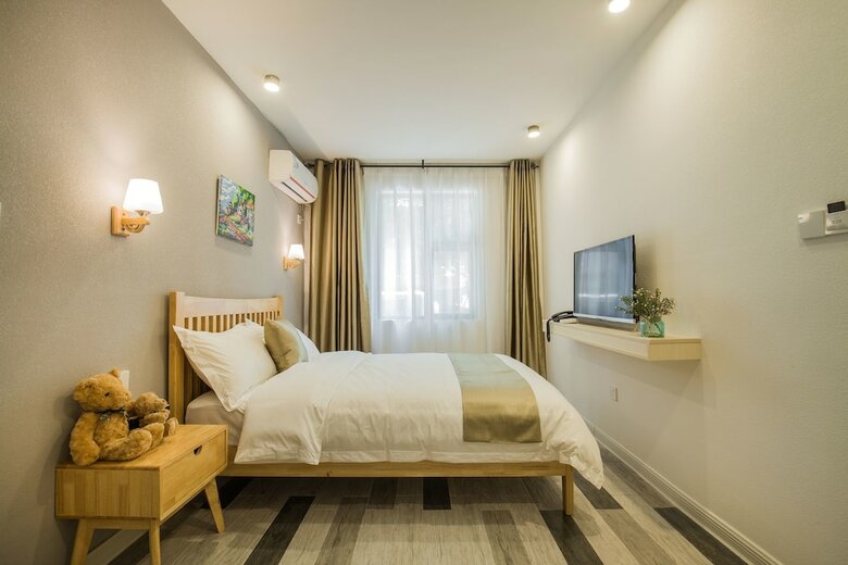 Guilin Lakeside Yige Hotel