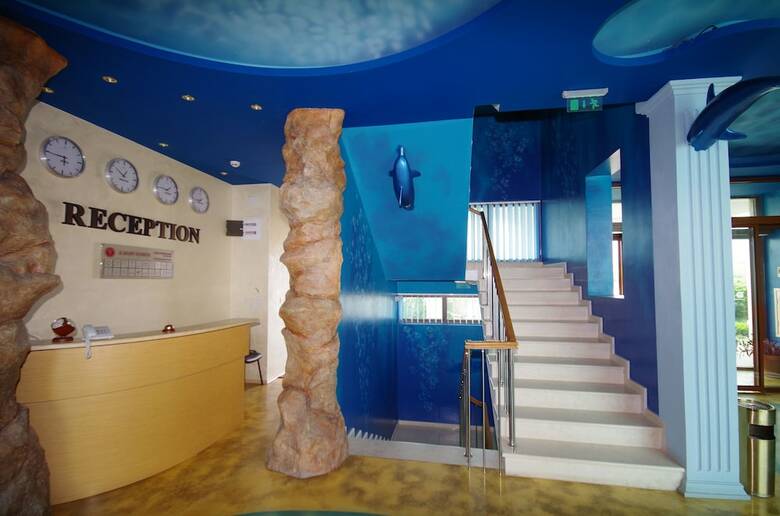 Lalov Egrek Hotel