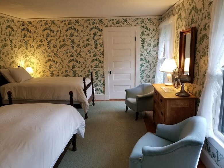 Posada Harbourside Inn