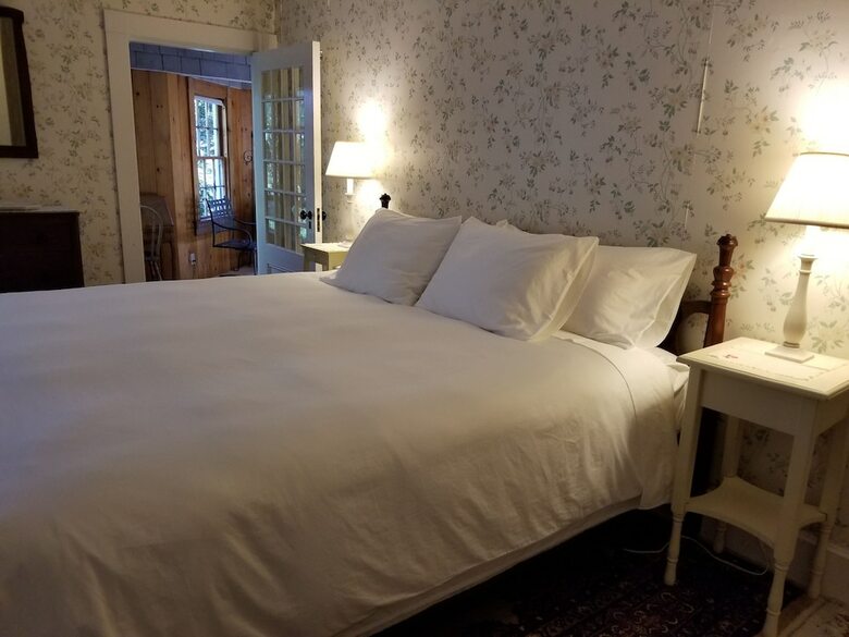 Posada Harbourside Inn