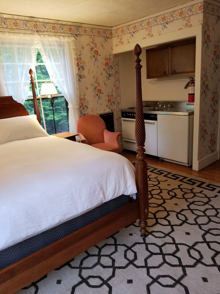 Posada Harbourside Inn