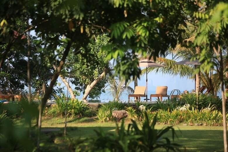 Hotel Thalane Beach Resort And Villas