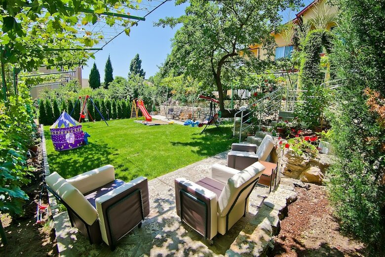Villa Sequoia