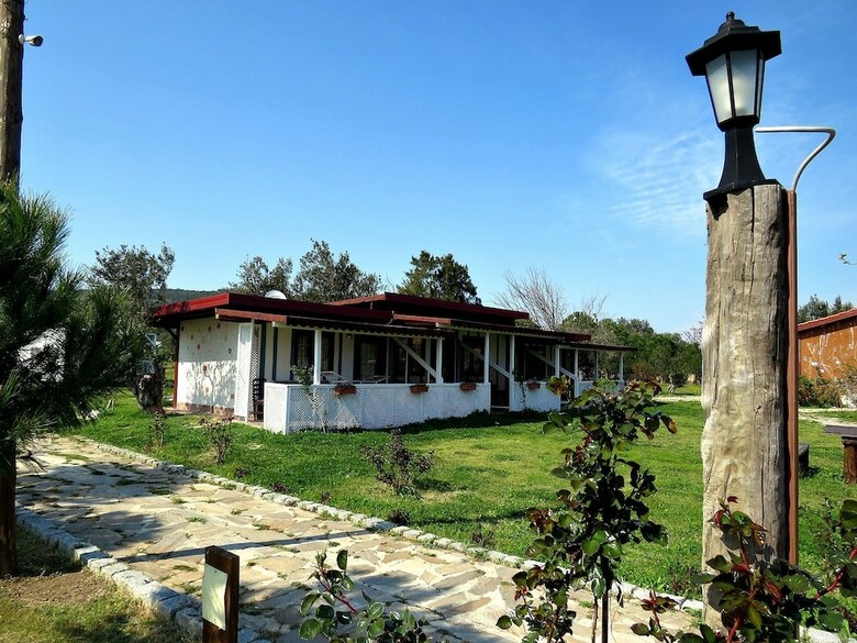 Cunda Fora Doga Karavan Hotel