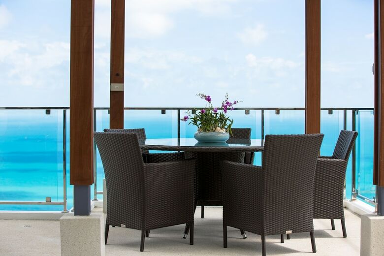 Karpe Diem Villa