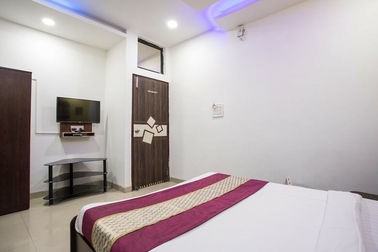 Oyo 3205 Hotel New Luxury Royale